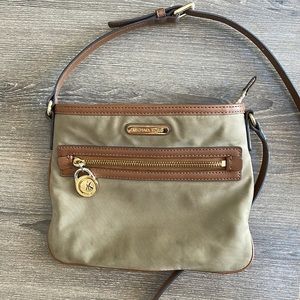 Michael Kors Crossbody bag tan